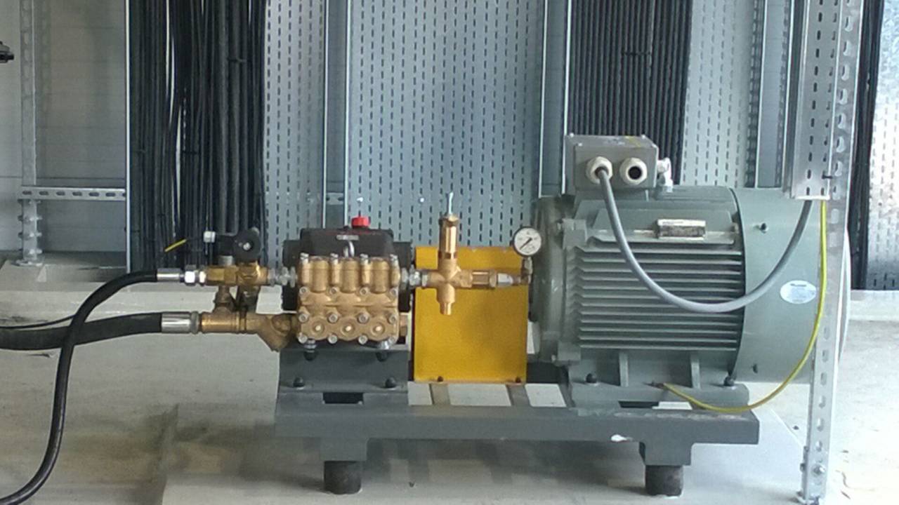 public/media/realizacje2/1000/prasa-filtracyjna-typ-1000-39